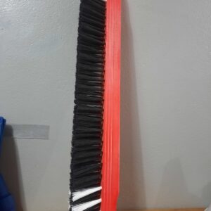 Vassoura   pêlo sintético 60cm com cabo 120cm